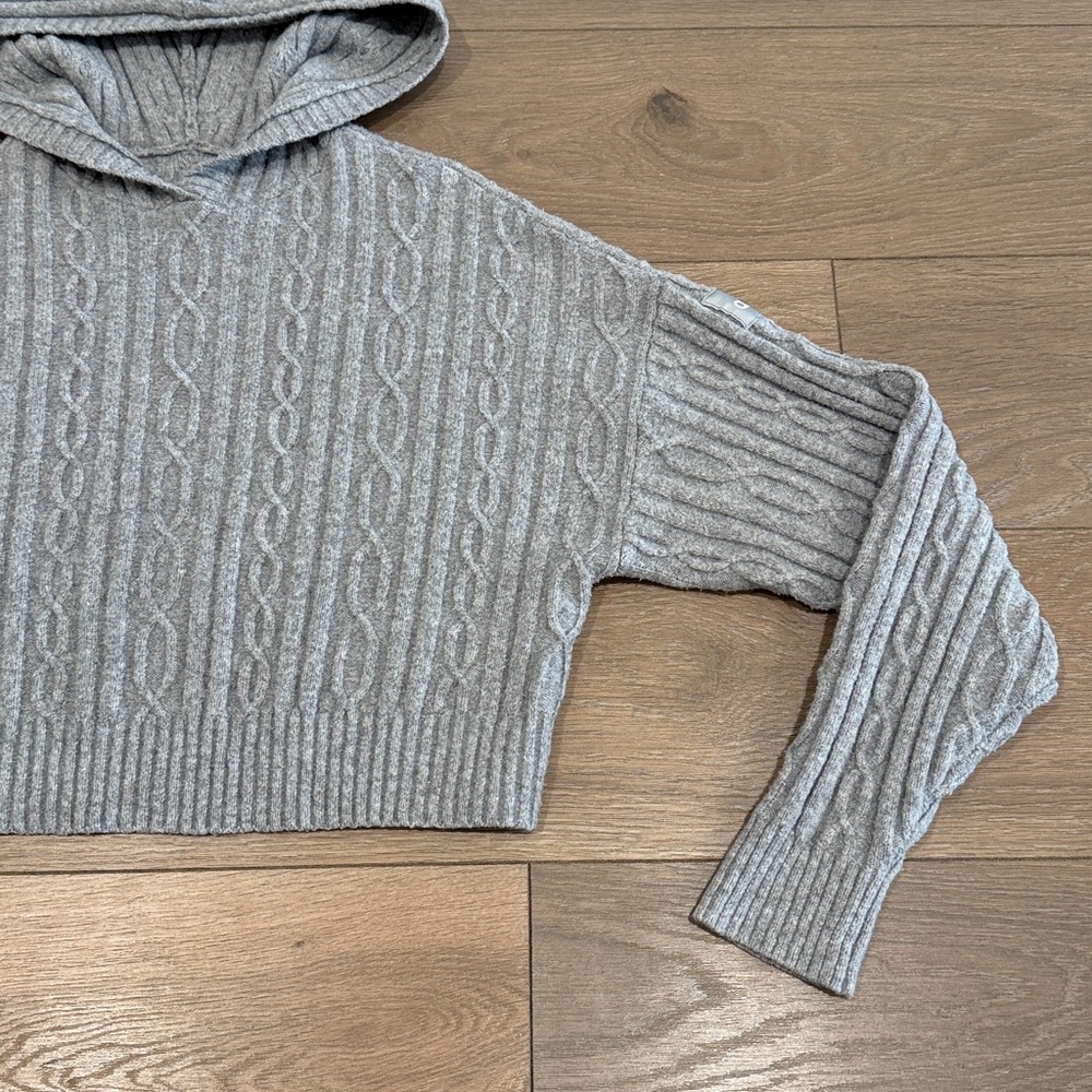 ALO YOGA Athletic Heather Grey Cable Knit‎ Winter Bliss Pullover Hoodie Size S - Picture 5 of 9
